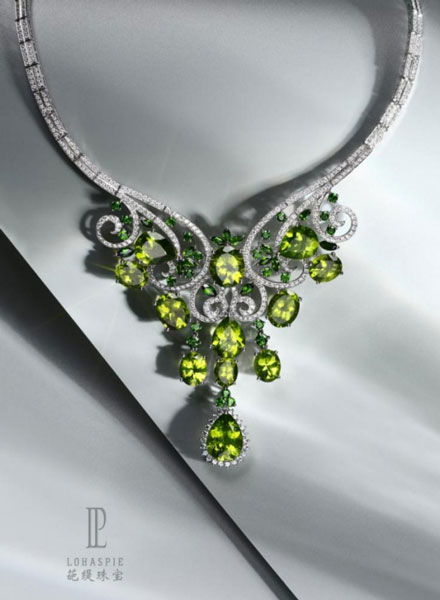 中国珠宝玉石首饰行业协会 推动珠宝首饰行业的繁荣与规范